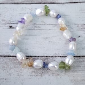 Vintage Stretch Bracelet Faux Pearl and Multi Colored